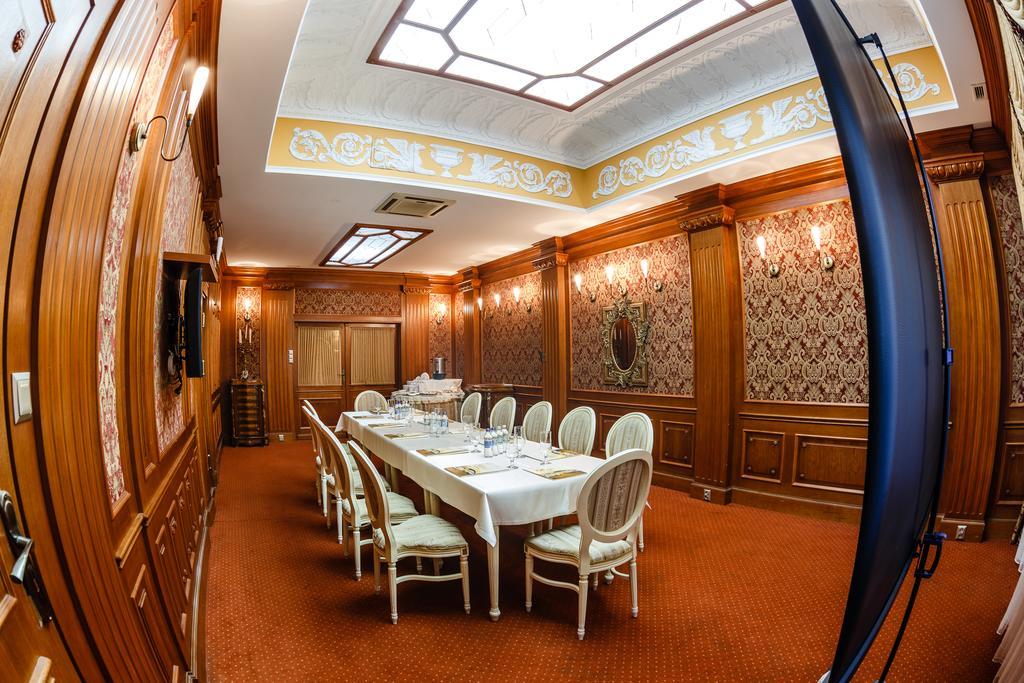 สปา โฮเต็ล กลอเรีย Hotel แชมิตช์ ภายนอก รูปภาพ