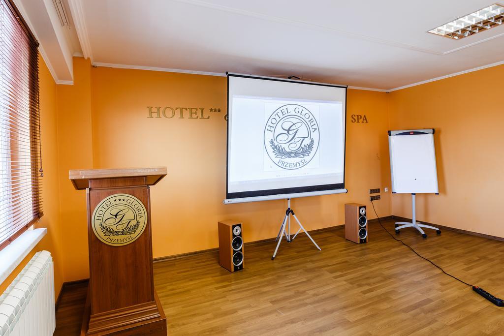 สปา โฮเต็ล กลอเรีย Hotel แชมิตช์ ภายนอก รูปภาพ